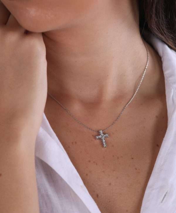 18K WHITE GOLD CROSS NECKLACE WITH WHITE DIAMOND - Image 2