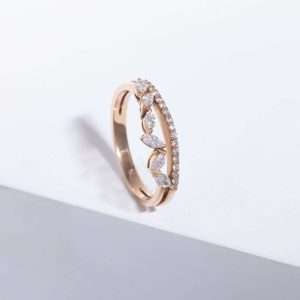 18K PINK GOLD RING WITH WHITE DIAMOND