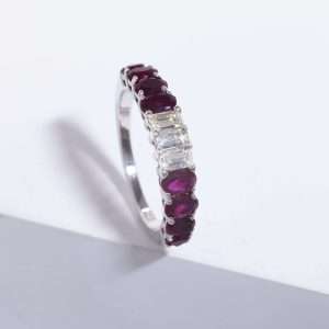 18K WHITE GOLD RING WITH WHITE DIAMOND AND RUBY