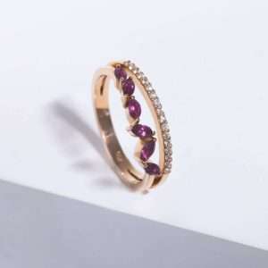 18K PINK GOLD RING WITH WHITE DIAMOND AND RUBY