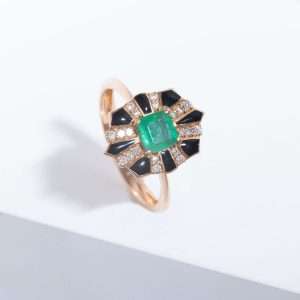 18K PINK GOLD RING WITH WHITE DIAMOND, EMERALD STONE AND BLACK ENAMEL