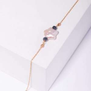 18K YELLOW GOLD BRACELET WITH MOTHER OF PEARL AND COLORED STONE