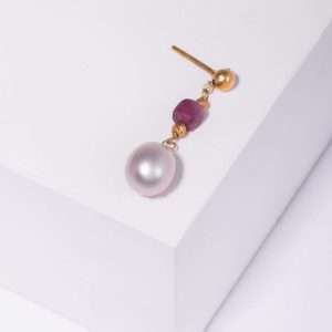 18K YELLOW GOLD SINGLE EARRING WITH PEARL AND COLORED STONE