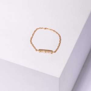 18K YELLOW GOLD CHAIN RING WITH WHITE DIAMOND