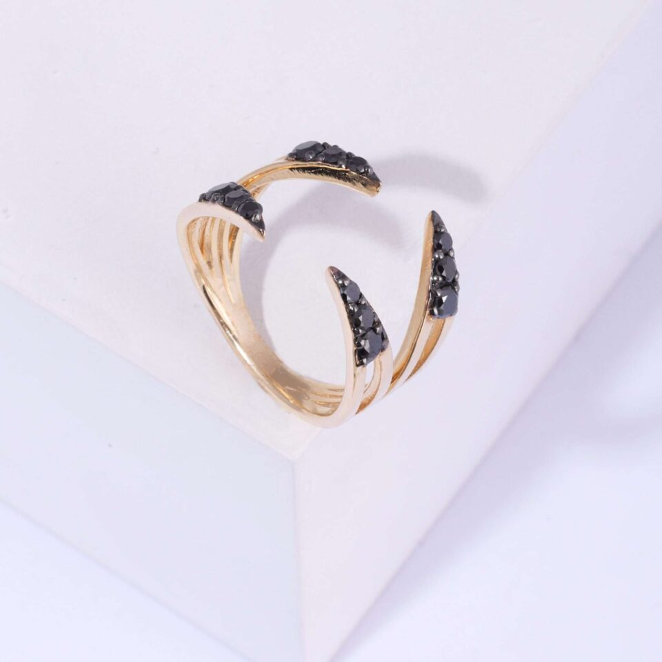 18K YELLOW GOLD OPEN RING WITH BLACK DIAMOND