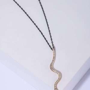 18K YELLOW GOLD SNAKE WITH WHITE AND BLACK DIAMOND