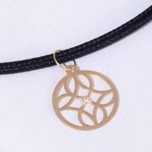 18K YELLOW GOLD LOGO CHOCKER WITH WHITE DIAMOND ON CORDON