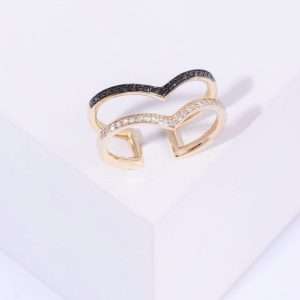 18K YELLOW GOLD DOUBLE LAYER RING WITH WHITE AND BLACK DIAMOND