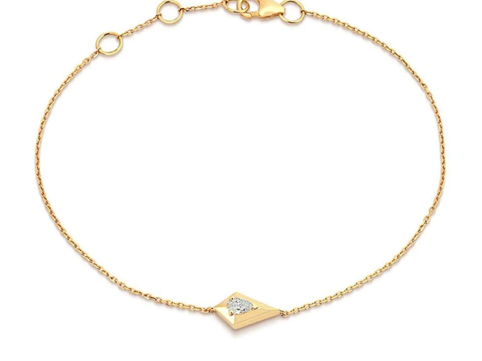 18K YELLOW GOLD BRACELET WITH PEAR-SHAPED DIAMOND