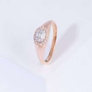 18K PINK GOLD RING WITH WHITE DIAMOND