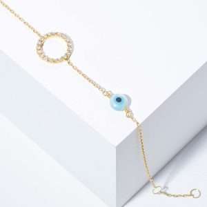 18K YELLOW GOLD CIRCLE BRACELET WITH WHITE DIAMOND AND SMALL EYE