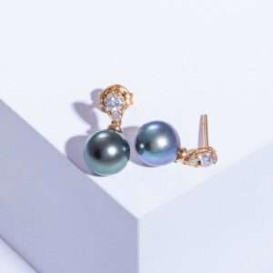 18K PINK GOLD PAIR EARRING WITH WHITE DIAMOND AND PEARL