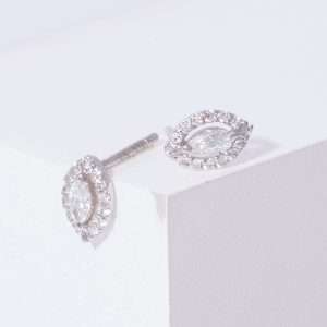 18K WHITE GOLD EARRING WITH WHITE DIAMOND