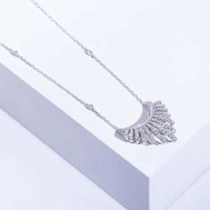 18K WHITE GOLD NECKLACE WITH WHITE DIAMOND