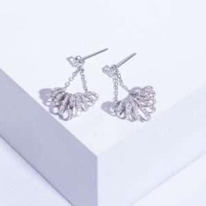 18K WHITE GOLD PAIR EARRING WITH WHITE DIAMOND