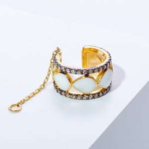 18K YELLOW GOLD SINGLE EAR CUFF WITH BROWN DIAMOND AND WHITE ENAMEL