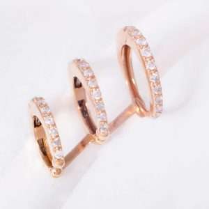 18K SINGLE PINK GOLD TRIPLE HOOP EARRING WITH WHITE DIAMOND