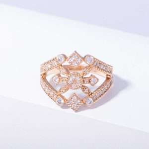 18K PINK GOLD RING WITH WHITE DIAMOND