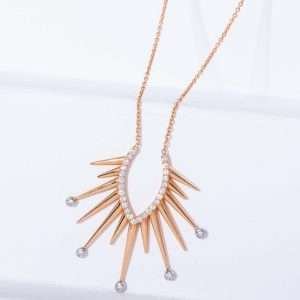 18K PINK GOLD NECKLACE WITH WHITE DIAMOND