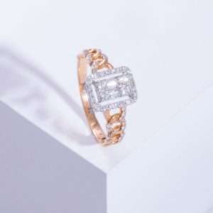 18K PINK AND WHITE GOLD RING WITH WHITE DIAMOND