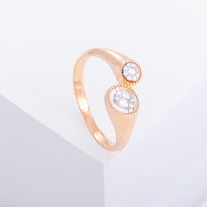 18K PINK GOLD RING WITH WHITE DIAMOND