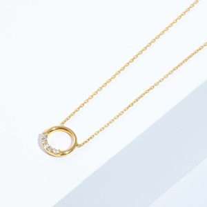 18K YELLOW GOLD NECKLACE WITH WHITE DIAMOND