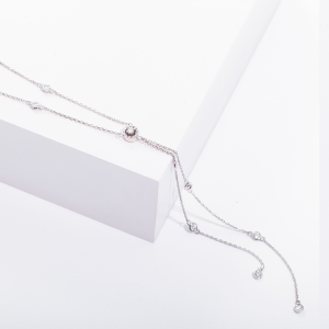 18K WHITE GOLD NECKLACE WITH WHITE DIAMOND