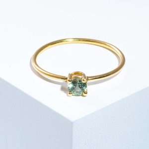 18K YELLOW GOLD RING WITH GREEN SAPPHIRE