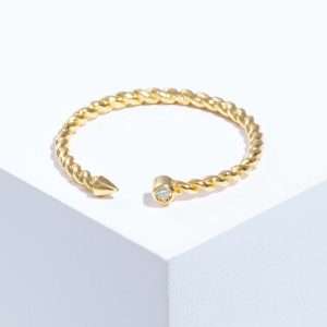 18K YELLOW GOLD RING WITH WHITE DIAMOND