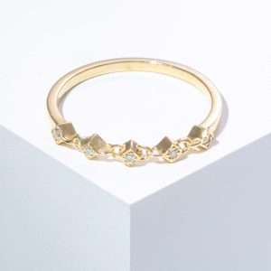 18K YELLOW GOLD RING WITH  WHITE DIAMOND