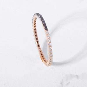 18K PINK GOLD RING WITH WHITE AND BLACK DIAMOND