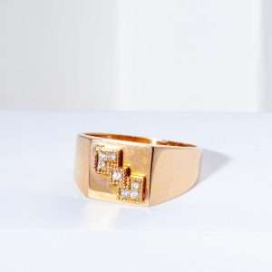 18K PINK GOLD RING WITH WHITE DIAMOND