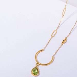 18K YELLOW GOLD NECKLACE WITH WHITE DIAMONDAND PERIDOT