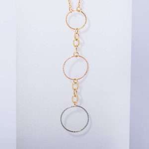 18K YELLOW GOLD NECKLACE WITH THREE DANGLING CIRCLES