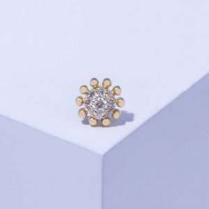 18K YELLOW GOLD SINGLE STUD EARRING WITH WHITE DIAMOND