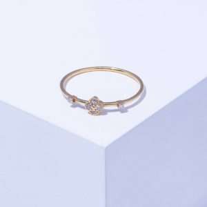 18K YELLOW GOLD RING WITH WHITE DIAMOND