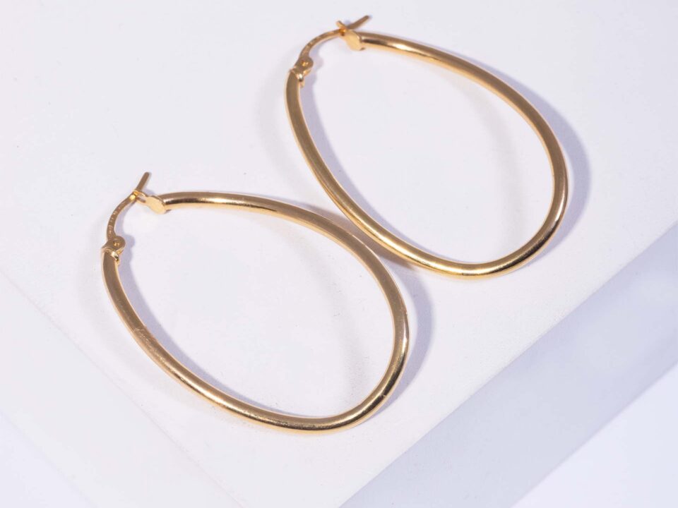 18K YELLOW GOLD EARRING WITH WHITE DIAMOND