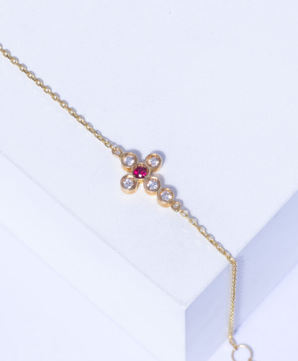 18K YELLOW GOLD CROSS BRACELET WITH WHITE DIAMOND