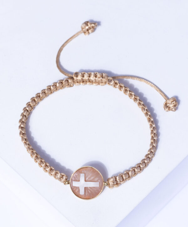 18K YELLOW GOLD CROSS BRACELET WITH CAMEO STONE ON CORDON