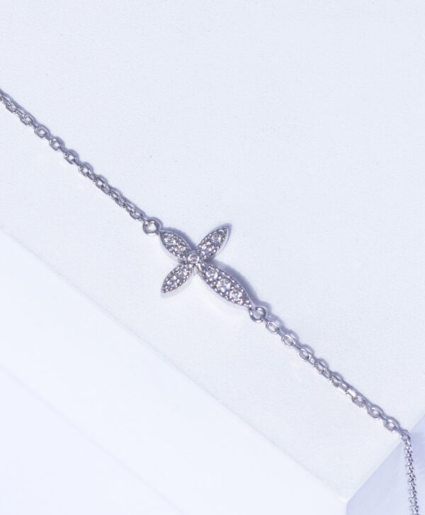 18K WHITE GOLD CROSS BRACELET WITH WHITE DIAMOND