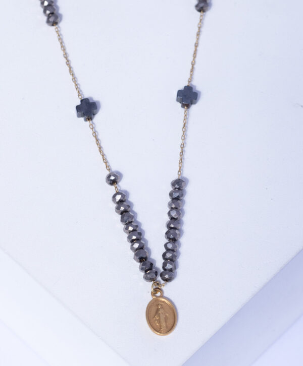 18K YELLOW GOLD VIRGIN MARY NECKLACE WITH HEMATITE STONE