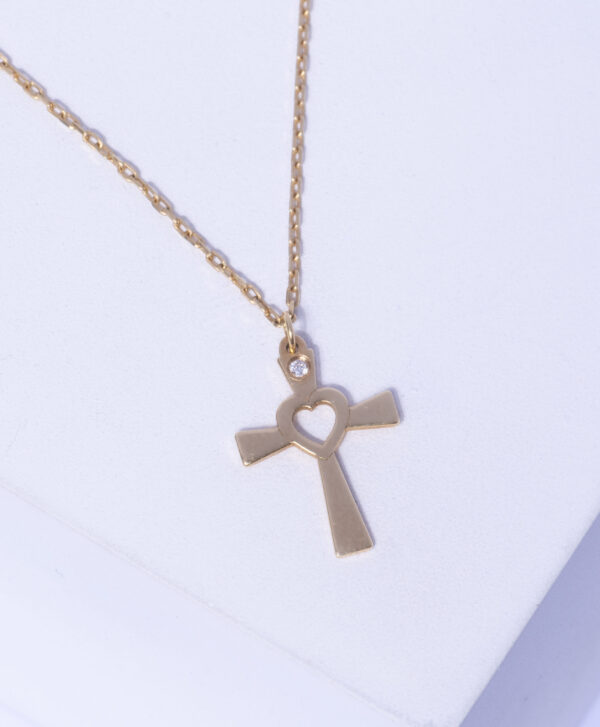 18K YELLOW GOLD CROSS NECKLACE WITH WHITE DIAMOND