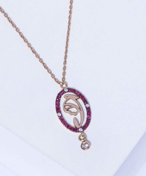 18K YELLOW GOLD VIRGIN MARY NECKLACE WITH WHITE DIAMOND