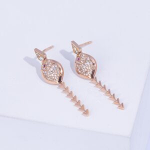18K PINK GOLD EARRINGS WITH WHITE DIAMOND AND PEARL