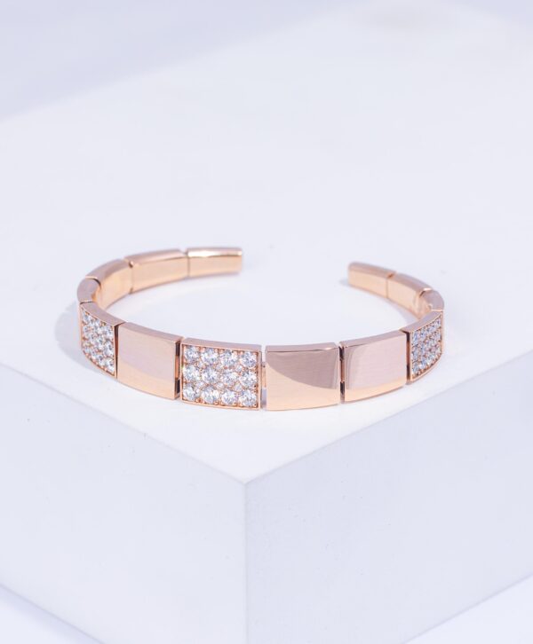 18K PINK GOLD BRACELET WITH WHITE DIAMOND