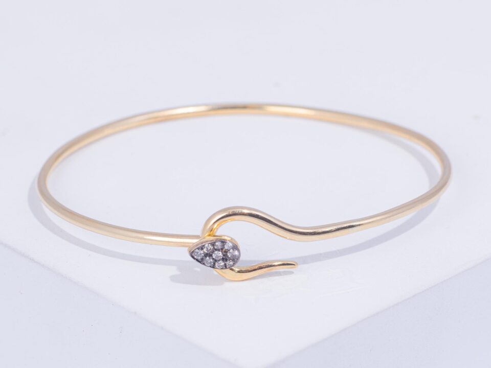 18K PINK GOLD BRACELET WITH GRAY DIAMOND