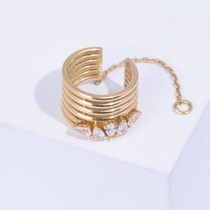 18K YELLOW GOLD  EARCUFF WITH WHITE  DIAMOND