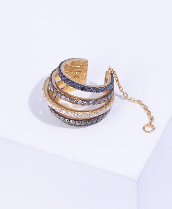 18K YELLOW GOLD  EARCUFF WITH WHITE AND BLACK, CHAMPAIGN DIAMOND