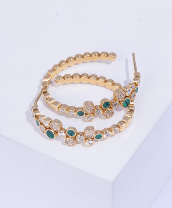 18K YELLOW GOLD EARRINGS WITH WHITE DIAMOND AND MALACHITE STONE