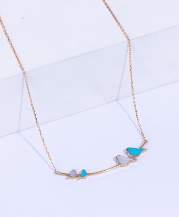 18K YELLOW GOLD BIRDS NECKLACE WITH TURQUOISE, MOTHER OF PEARL